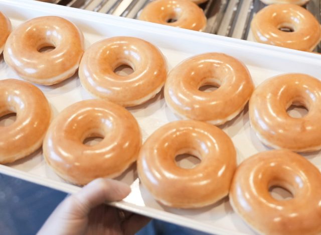 Τα αρχικά τζάμια του Krispy Kreme