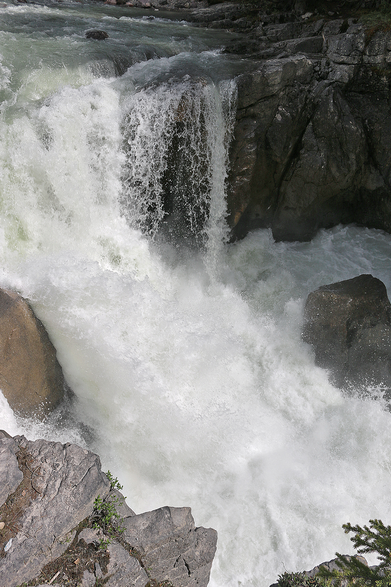 Sunwapta Falls